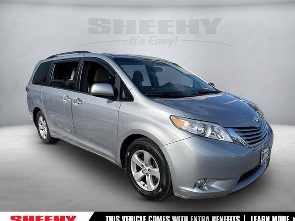 TOYOTA SIENNA 2017 5TDKZ3DC1HS875424 image