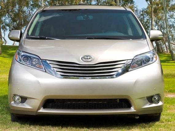 TOYOTA SIENNA 2017 5TDDZ3DC5HS172952 image