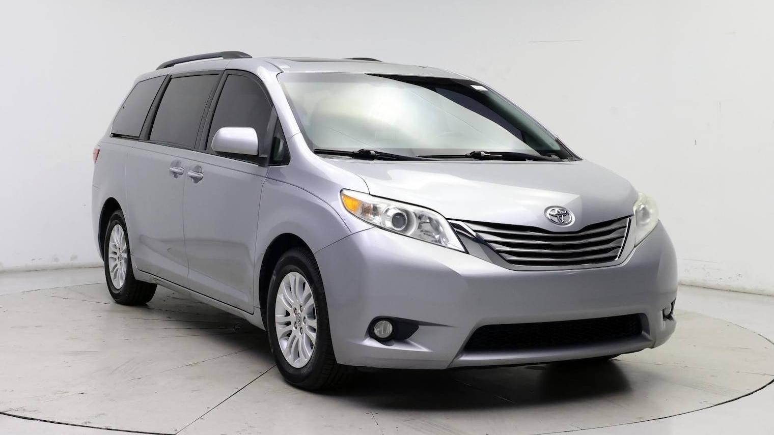 TOYOTA SIENNA 2017 5TDYZ3DC0HS875277 image