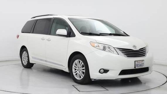 TOYOTA SIENNA 2017 5TDYZ3DC6HS897347 image