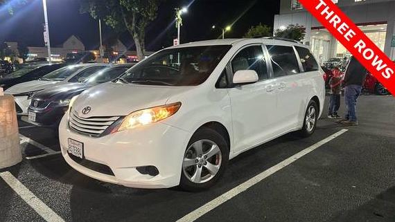 TOYOTA SIENNA 2017 5TDKZ3DCXHS830174 image TOYOTA SIENNA 2017 5TDKZ3DCXHS830174 image