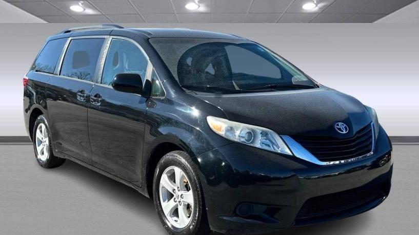 TOYOTA SIENNA 2017 5TDKZ3DC5HS792658 image