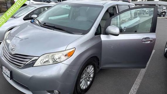 TOYOTA SIENNA 2017 5TDYZ3DC9HS773251 image