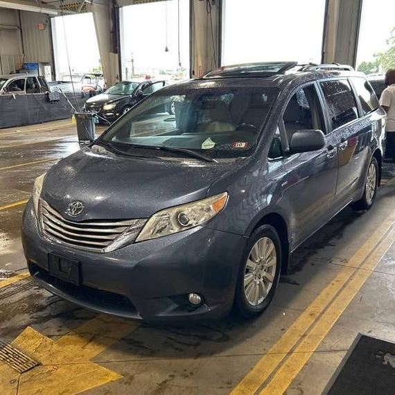 TOYOTA SIENNA 2017 5TDDZ3DC1HS151967 image