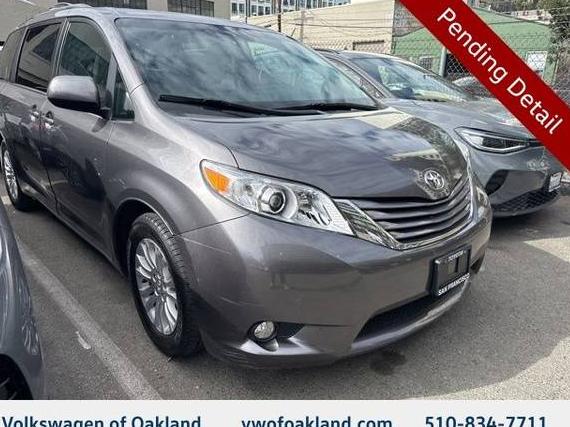 TOYOTA SIENNA 2017 5TDYZ3DC1HS878026 image TOYOTA SIENNA 2017 5TDYZ3DC1HS878026 image