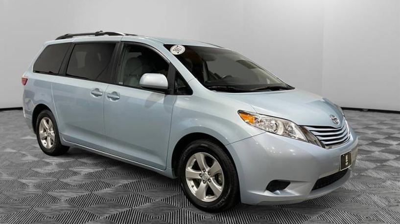 TOYOTA SIENNA 2017 5TDKZ3DC4HS839355 image