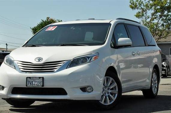 TOYOTA SIENNA 2017 5TDDZ3DC3HS161139 image
