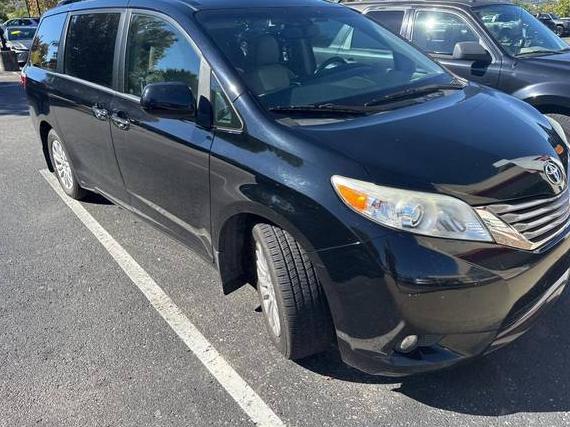 TOYOTA SIENNA 2017 5TDYZ3DC3HS869943 image