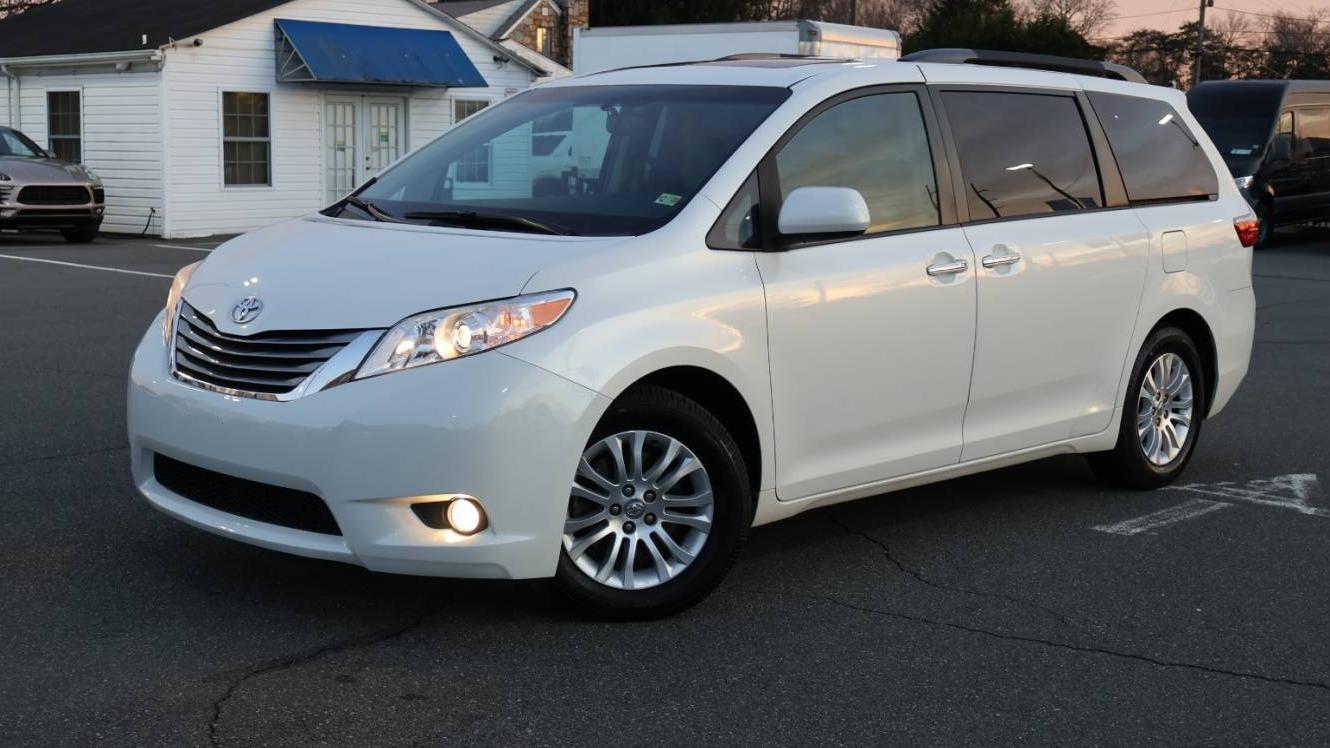 TOYOTA SIENNA 2017 5TDYZ3DC4HS841827 image