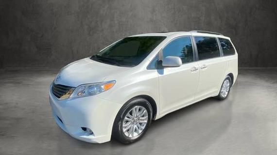 TOYOTA SIENNA 2017 5TDYZ3DC8HS896037 image