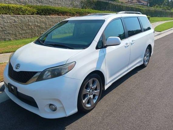 TOYOTA SIENNA 2012 5TDXK3DC1CS261475 image