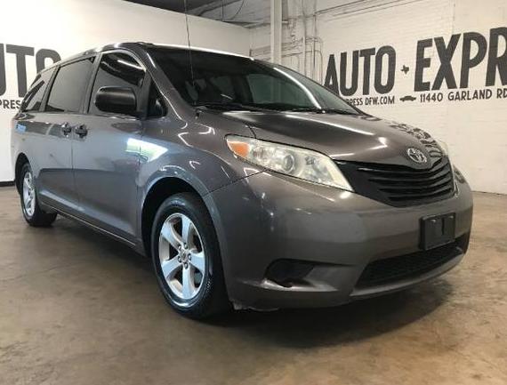 TOYOTA SIENNA 2012 5TDKA3DC9CS015688 image