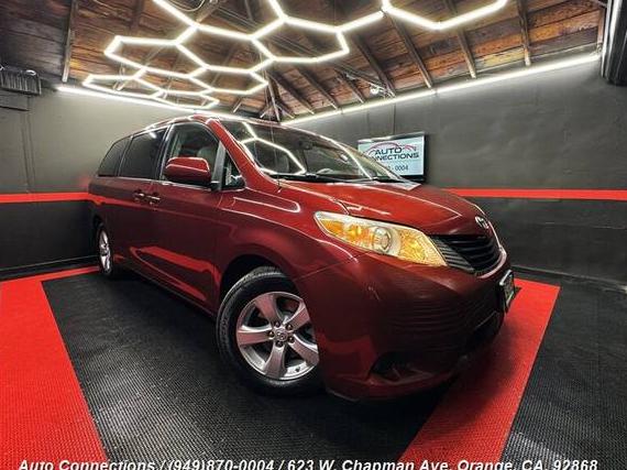 TOYOTA SIENNA 2012 5TDKK3DC4CS264087 image