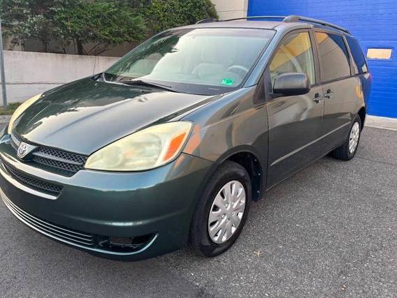 TOYOTA SIENNA 2004 5TDZA23C54S066715 image