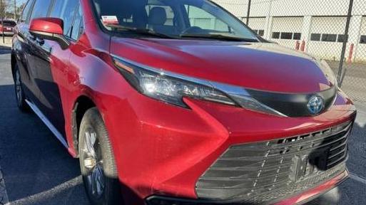 TOYOTA SIENNA 2024 5TDKRKECXRS189053 image