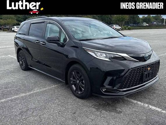 TOYOTA SIENNA 2024 5TDDSKFC7RS111244 image