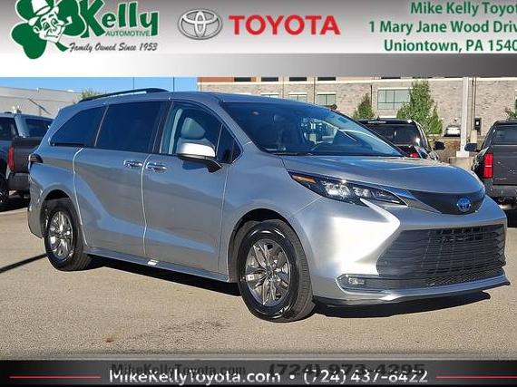 TOYOTA SIENNA 2024 5TDYRKEC3RS209007 image