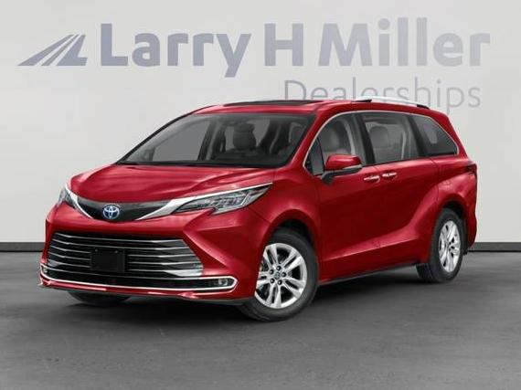 TOYOTA SIENNA 2024 5TDZRKEC2RS185240 image