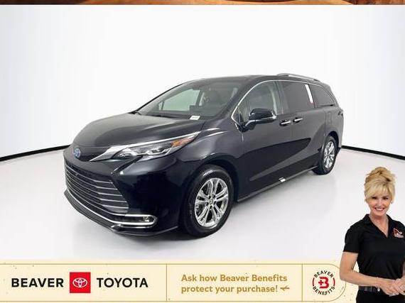 TOYOTA SIENNA 2024 5TDESKFC4RS134887 image