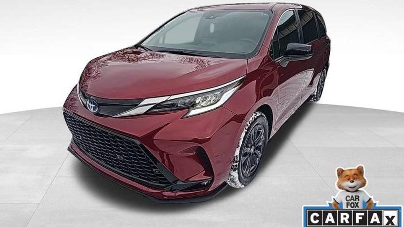 TOYOTA SIENNA 2024 5TDXSKFC8RS137624 image