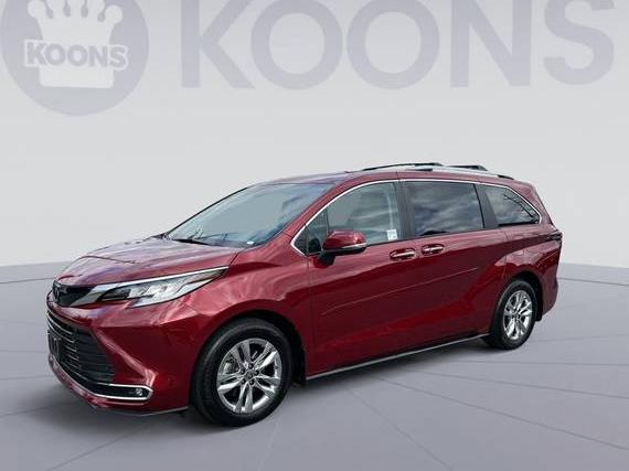 TOYOTA SIENNA 2024 5TDZSKFC4RS116939 image