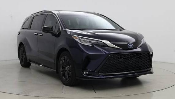TOYOTA SIENNA 2024 5TDXRKEC6RS218554 image