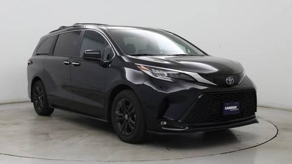 TOYOTA SIENNA 2024 5TDDSKFC8RS114606 image