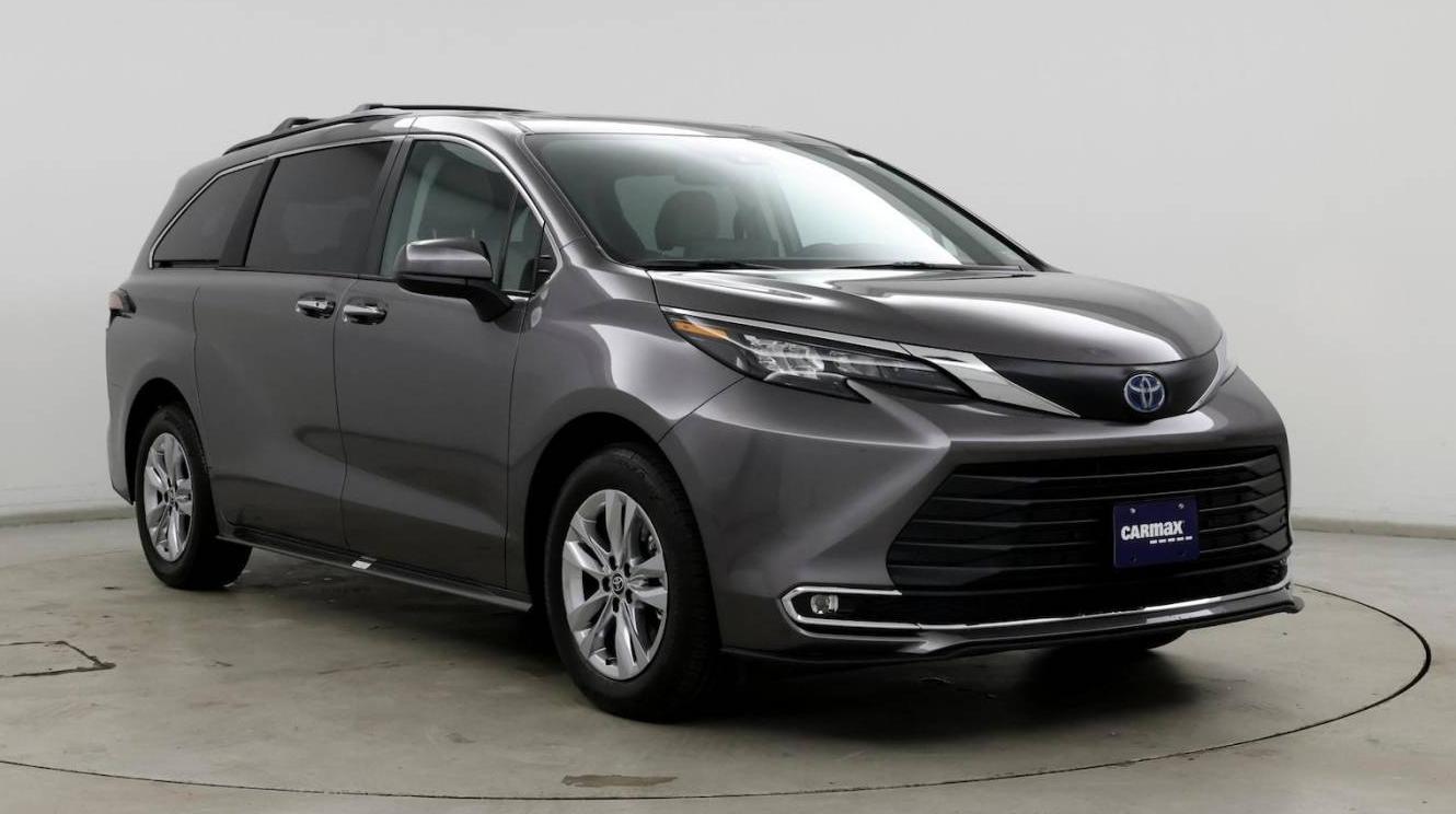 TOYOTA SIENNA 2024 5TDJSKFC1RS149247 image