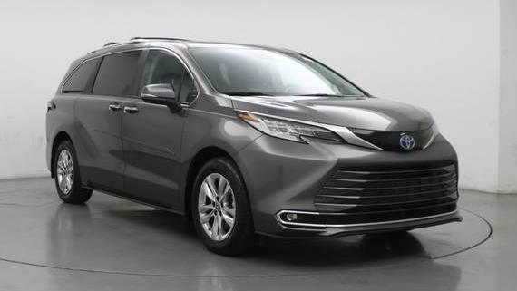 TOYOTA SIENNA 2024 5TDZRKEC6RS201617 image