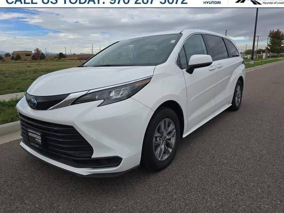 TOYOTA SIENNA 2024 5TDKSKFC8RS114869 image TOYOTA SIENNA 2024 5TDKSKFC8RS114869 image