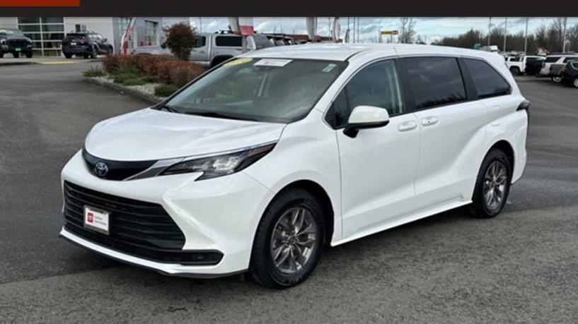 TOYOTA SIENNA 2024 5TDKRKEC0RS188185 image