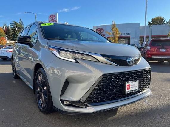 TOYOTA SIENNA 2024 5TDDRKEC9RS181731 image TOYOTA SIENNA 2024 5TDDRKEC9RS181731 image