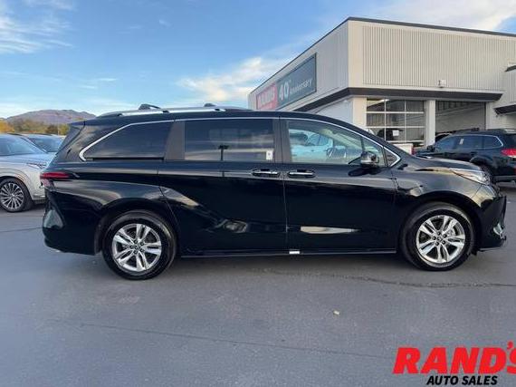 TOYOTA SIENNA 2024 5TDZSKFC0RS150859 image