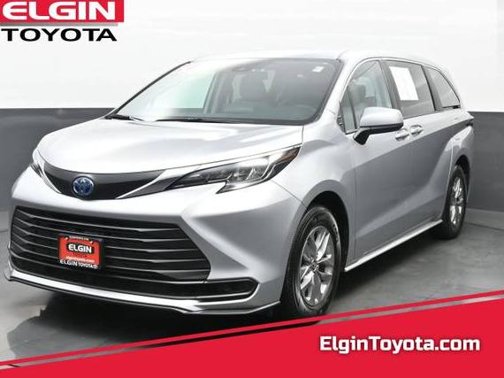 TOYOTA SIENNA 2024 5TDKSKFC1RS146420 image