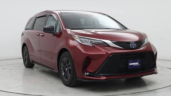 TOYOTA SIENNA 2024 5TDXSKFC4RS131223 image
