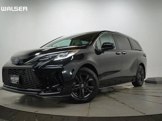 TOYOTA SIENNA 2024 5TDGSKFC1RS143815 image