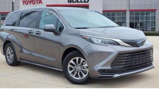TOYOTA SIENNA 2024 5TDKRKEC1RS180371 image