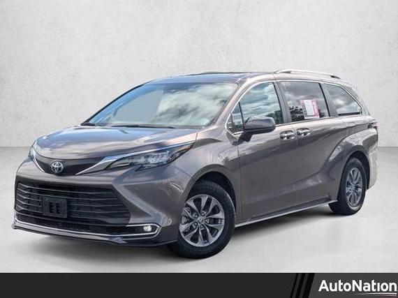 TOYOTA SIENNA 2024 5TDYRKEC0RS192098 image TOYOTA SIENNA 2024 5TDYRKEC0RS192098 image