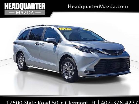 TOYOTA SIENNA 2024 5TDYRKEC2RS183046 image
