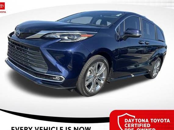 TOYOTA SIENNA 2024 5TDERKEC2RS185866 image
