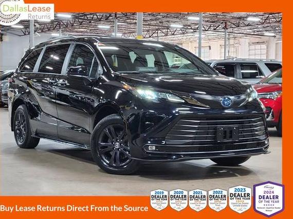 TOYOTA SIENNA 2024 5TDCSKFC5RS147896 image