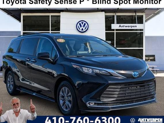 TOYOTA SIENNA 2024 5TDYRKEC9RS189328 image TOYOTA SIENNA 2024 5TDYRKEC9RS189328 image