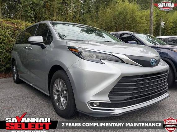 TOYOTA SIENNA 2024 5TDYRKEC4RS216144 image