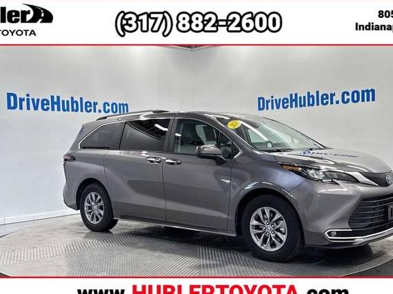 TOYOTA SIENNA 2024 5TDYRKEC8RS189708 image