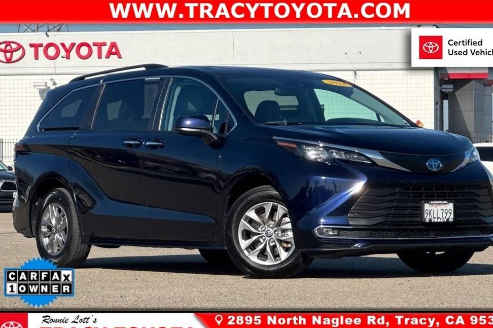 TOYOTA SIENNA 2024 5TDYRKEC0RS194580 image