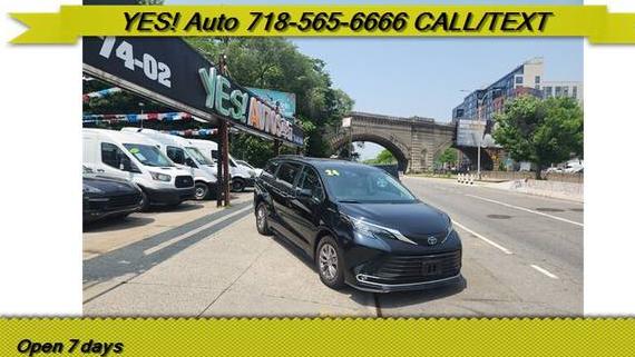 TOYOTA SIENNA 2024 5TDYRKEC8RS194472 image