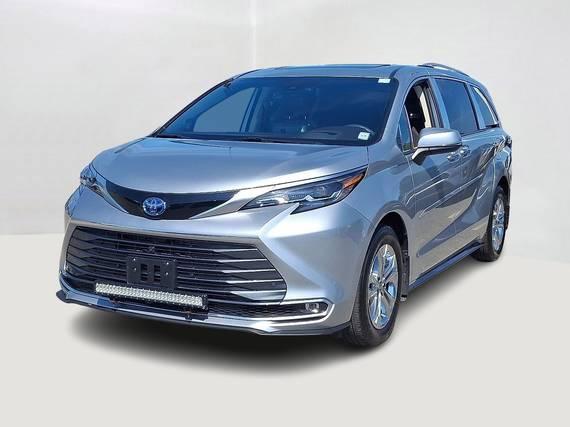 TOYOTA SIENNA 2024 5TDESKFCXRS115938 image