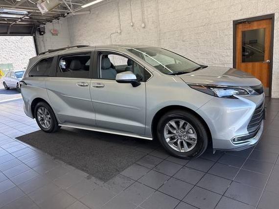 TOYOTA SIENNA 2024 5TDJSKFC4RS144737 image TOYOTA SIENNA 2024 5TDJSKFC4RS144737 image