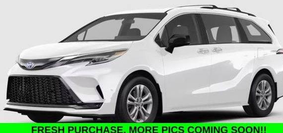 TOYOTA SIENNA 2024 5TDYRKEC2RS205255 image