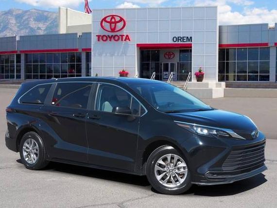 TOYOTA SIENNA 2024 5TDKRKECXRS192972 image